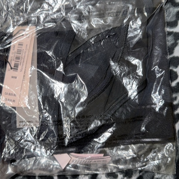 Victoria Secret Sport Set - Picture 5 of 6